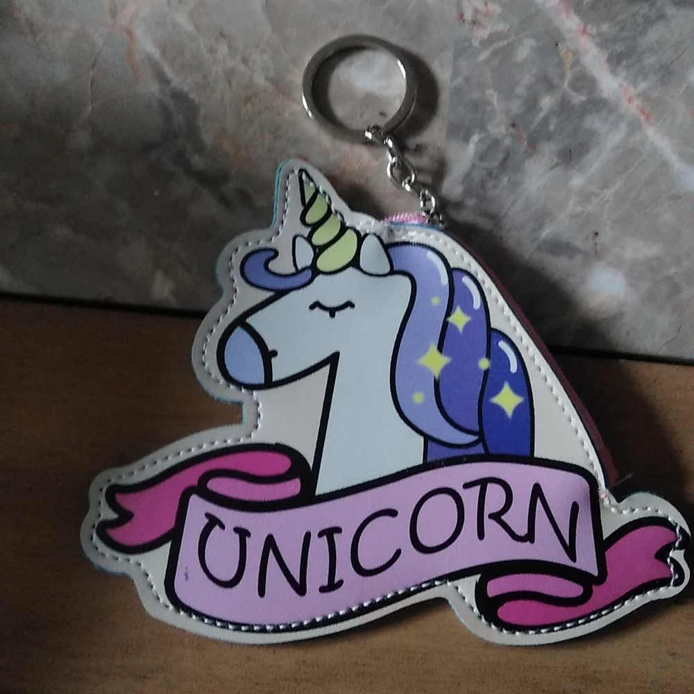 🗣️ Free Unicorn coin purse keychain